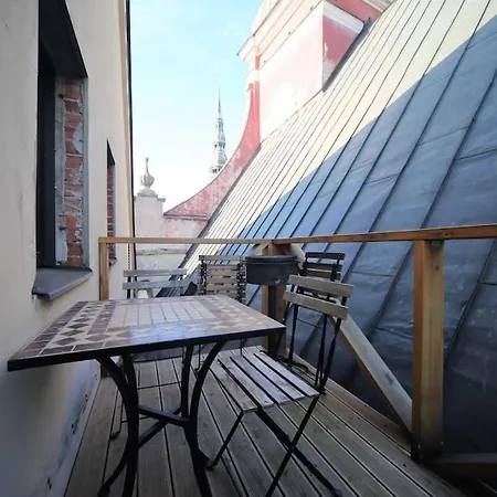 Apartment Amazing Old Apt Town With Balcony Riga